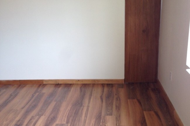 Front bedroom facing south - 1717 Trinidad Ave NE