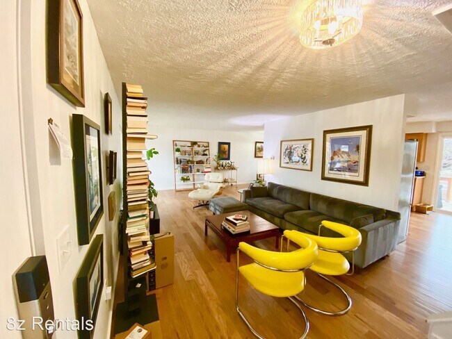 Foto del edificio - 5 br, 3 bath House - 2867 Loma Place