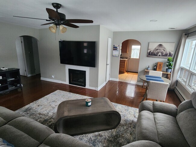 Foto del edificio - 13700 Birch St