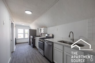 Building Photo - 2140 N Karlov Ave