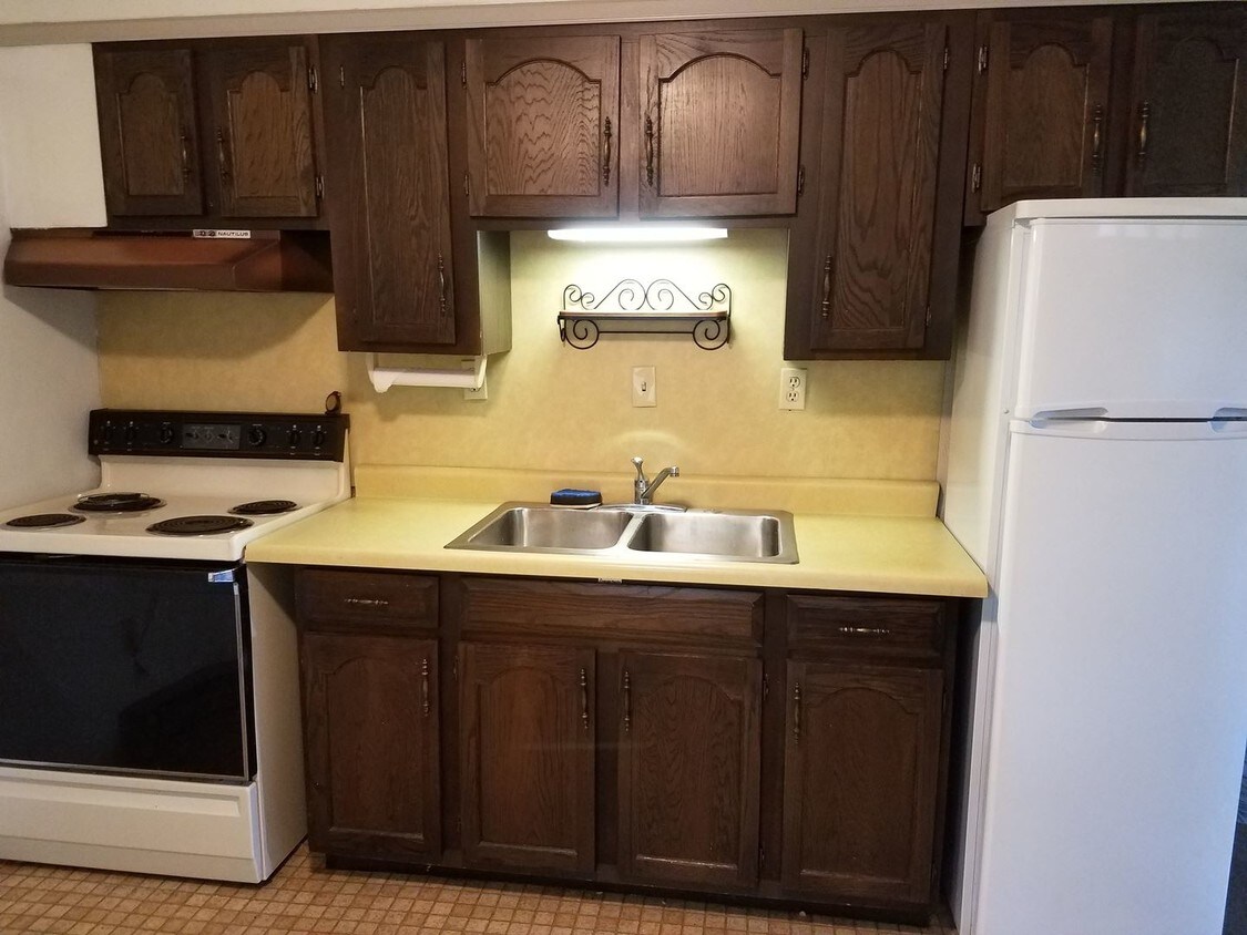 Foto principal - 112-114 Millersville Rd