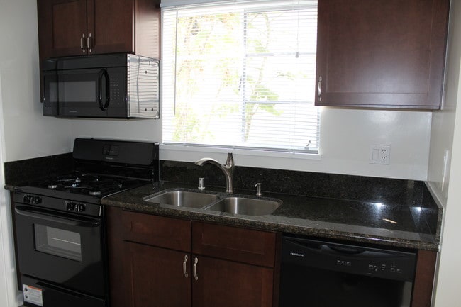 Kitchen - 6236 La Mirada Ave