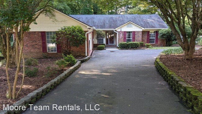Building Photo - 3 br, 2 bath House - 1 Pebble Beach Ct