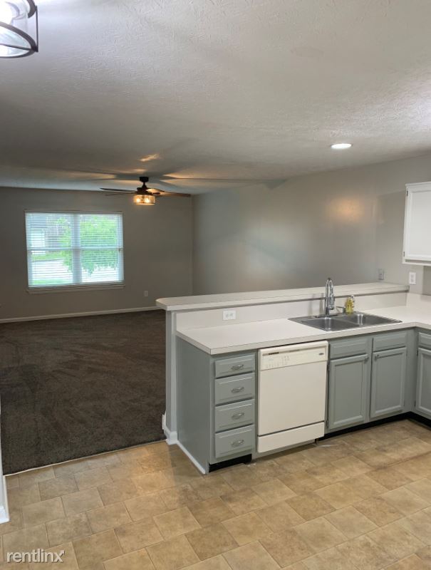 Building Photo - 3 br, 2.5 bath Townhome - 489 Dabney Drive