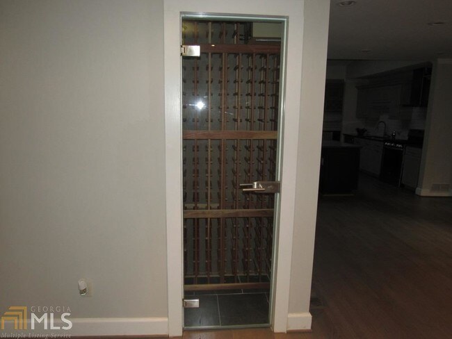 Foto del edificio - 2452 Nancy Ln NE