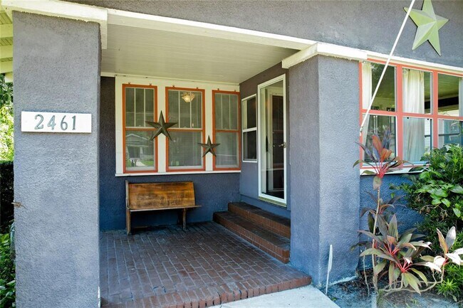 Foto del edificio - 2461 S Palmetto Ave