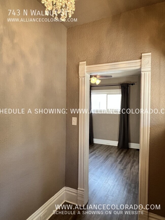 Photo - 743 N Walnut St House