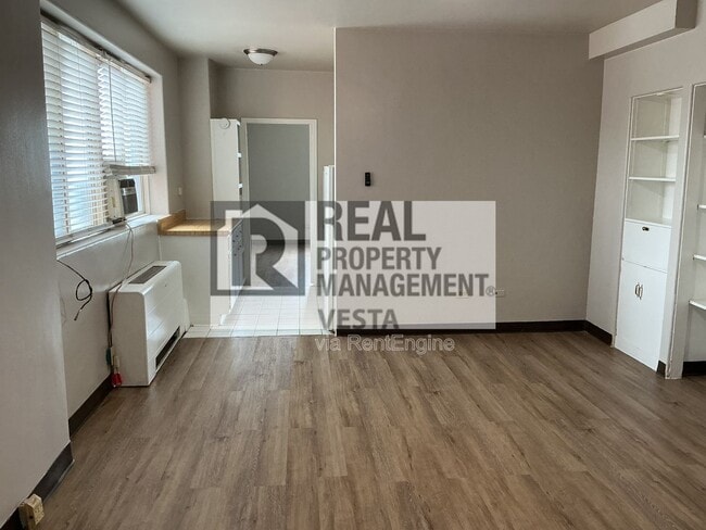 Interior Photo - Ashley Towers