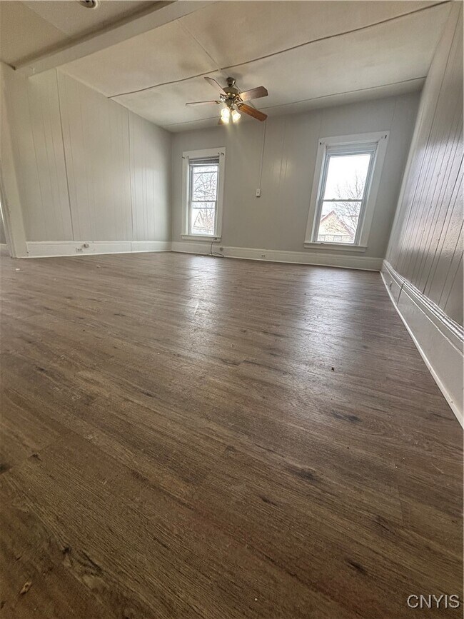 Building Photo - 678 Cooper St