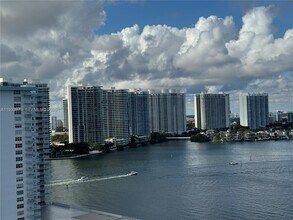 Building Photo - 250 174th St