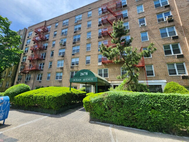 Building Photo - 2678 Ocean Ave