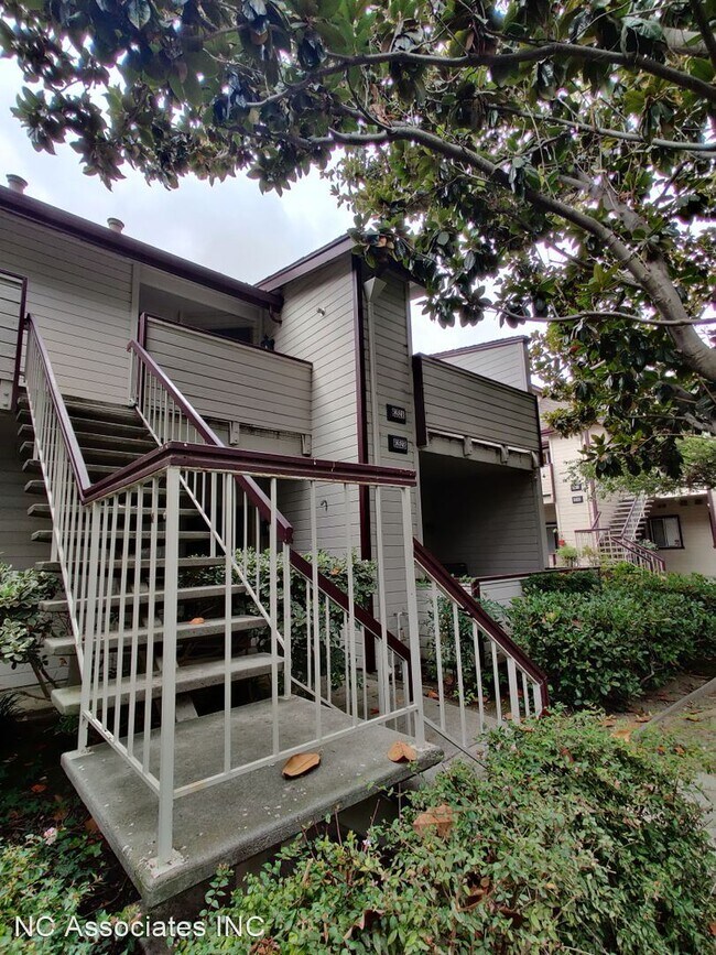 Foto del edificio - 6252 Civic Terrace Ave