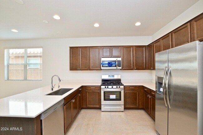 Foto del edificio - 9417 W Devonshire Ave