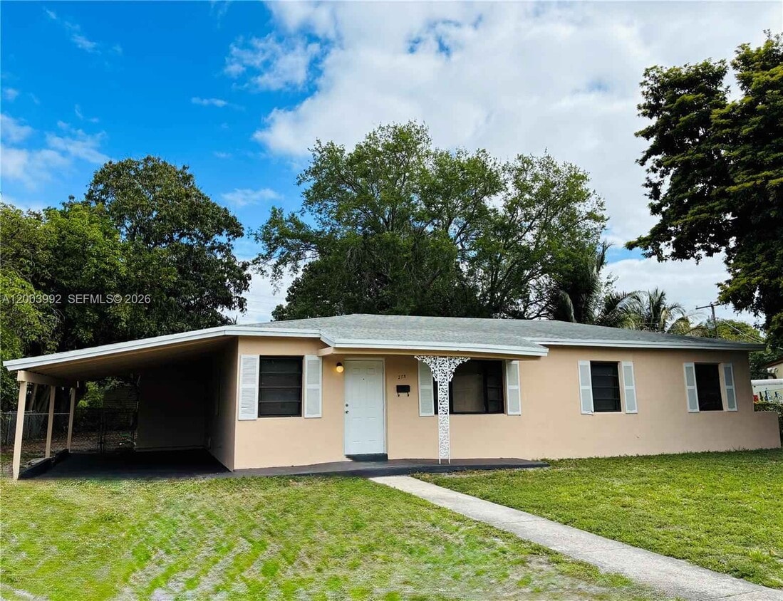 Photo - 275 NW 190th St MIAMI GARDENS, FL 33169
