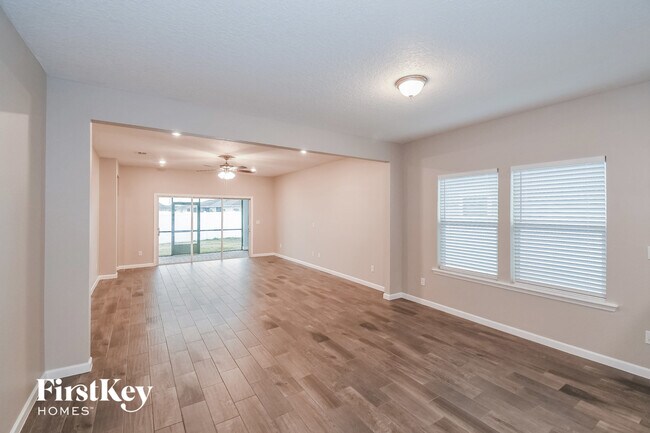 Foto del edificio - 1312 Kendall Dr