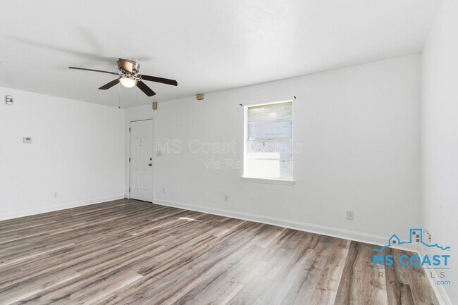 Foto del edificio - 3007 Meteor St