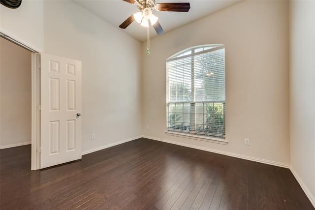 Building Photo - 10620 Sexton Dr