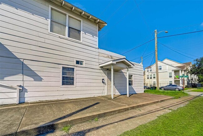 Foto del edificio - 2504 Leeland St