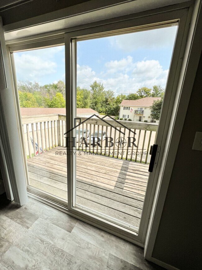 Foto del edificio - Renovated 2 Bedroom 1 Bath - Ask us about ...