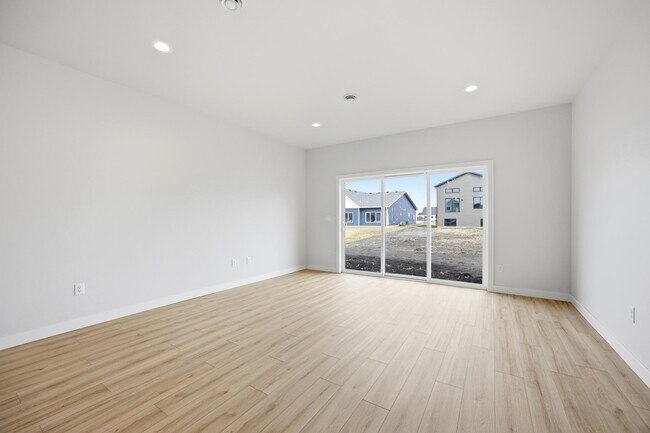 Foto del edificio - 6267 87th Ave S