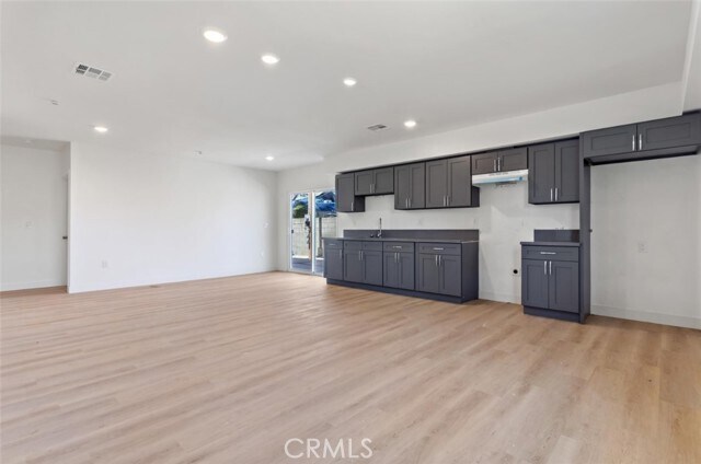 Foto del edificio - 707 W 80th St