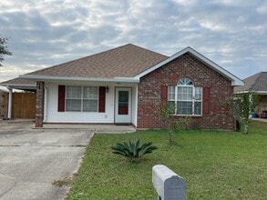 Building Photo - 10399 3rd Ave