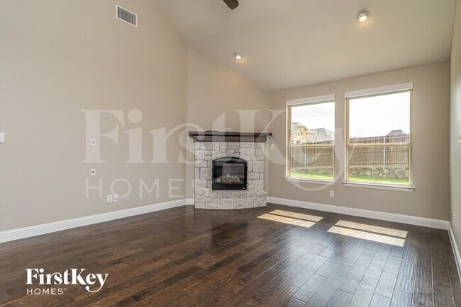 Building Photo - 1555 Tavistock Rd