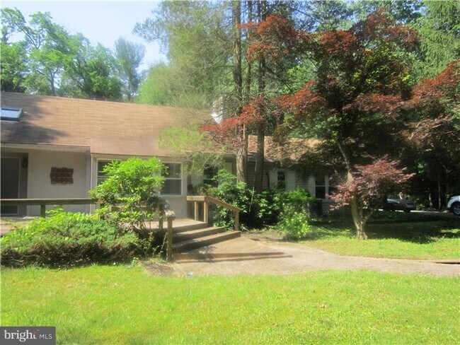 Building Photo - 211 Gulph Creek Rd