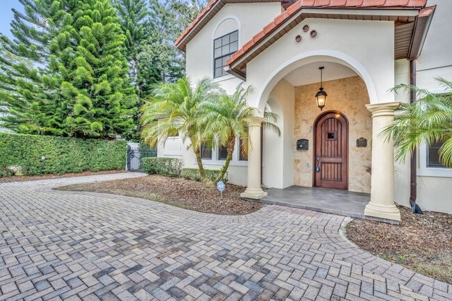 Foto del edificio - Gorgeous Winter Park Home