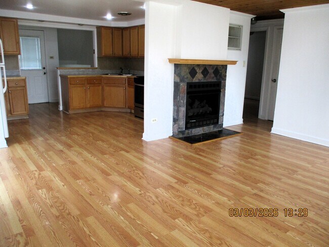 Foto del edificio - 4128 W 90th St