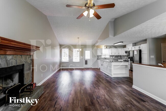 Building Photo - 2097 Blackberry Cir