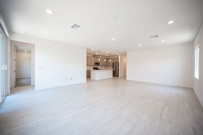 Building Photo - FABULOUS ALMOST NEW SINGLE STORY - READY T...