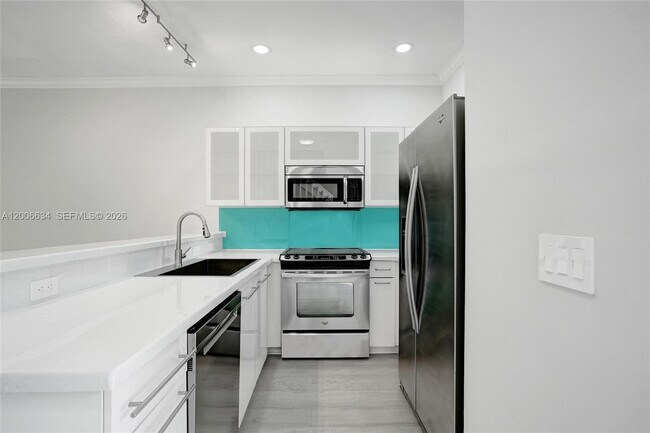 Foto del edificio - 835 NE 19th Ave