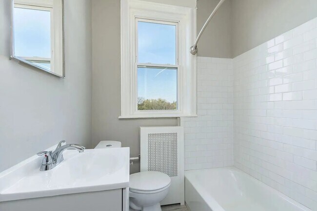 Foto del edificio - 2217 N 51st St