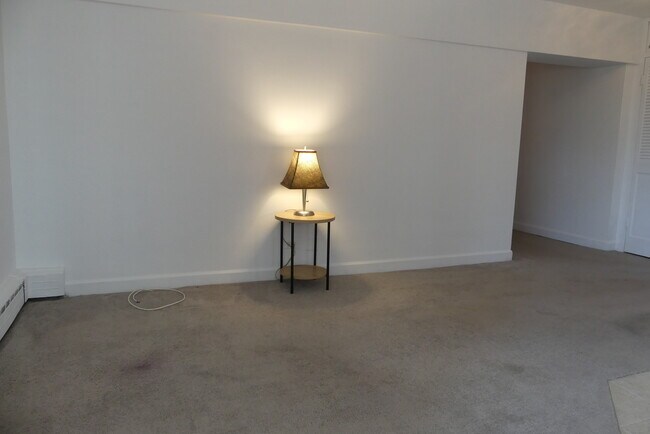 Building Photo - 4970 N Marine Dr