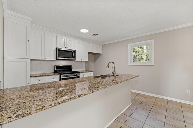 Building Photo - 4892 Raven Way NE