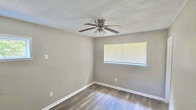 Building Photo - 4539 Spring Valley Dr
