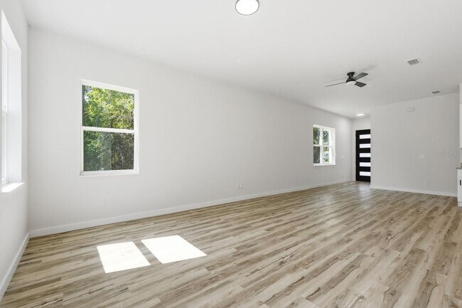 Foto del edificio - 1 Fanshawe Ln