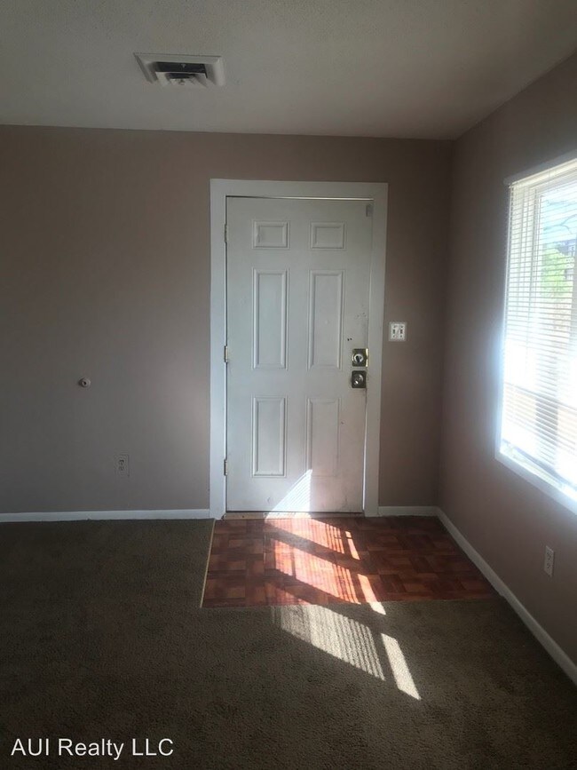 Foto del edificio - 7202-7208 E 87th Terrace