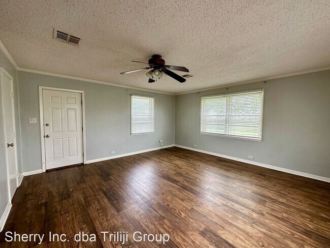 Building Photo - 2 br, 1 bath House - 1886 Pleasant Run Rd.