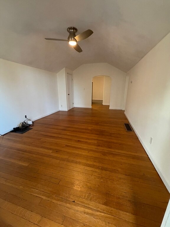 Foto del edificio - 42 Fairview St