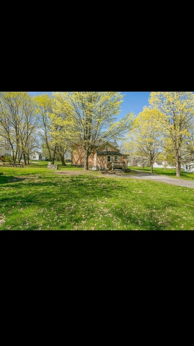 Foto del edificio - 41 S Main St