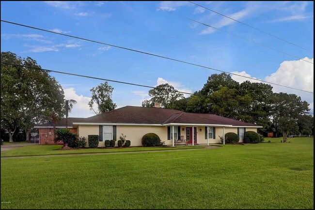 Building Photo - 1023 Alexander Rd