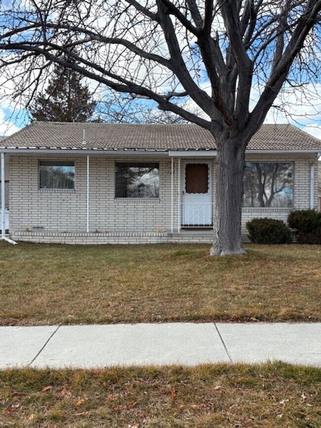 Foto del edificio - 2 Bedroom Home in Great Neighborhood!