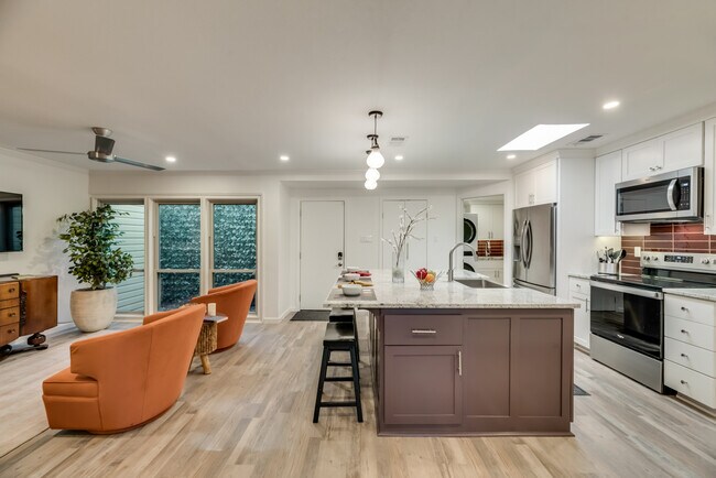 Foto del edificio - 9807 Airline Rd