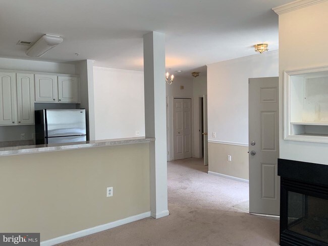 Foto del edificio - 15618 Everglade Ln