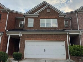 Building Photo - 207 Green Bridge Ct SE