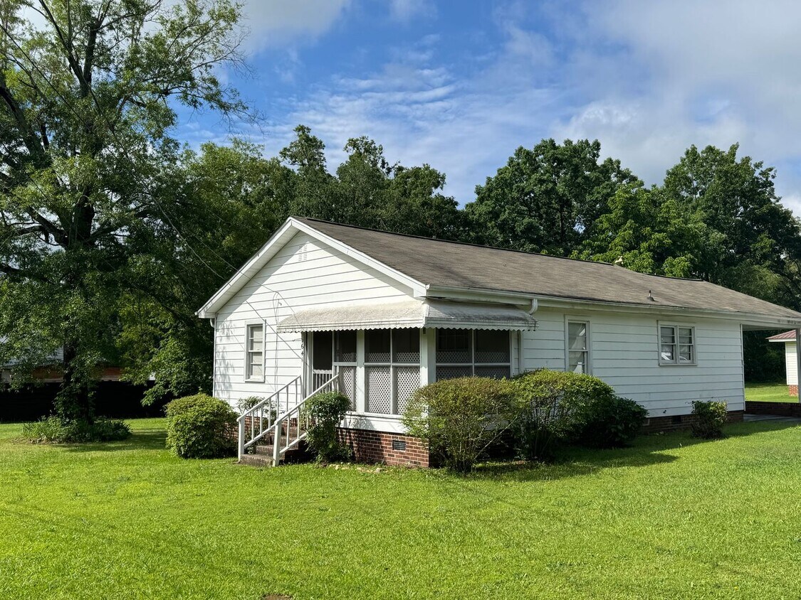 Primary Photo - Calhoun Falls cottage!