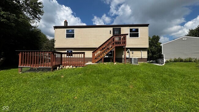 Building Photo - 5739 Ensenada Ave