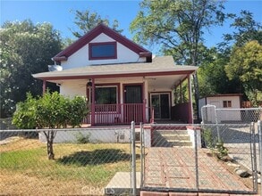 Building Photo - 1538 Pomona Ave